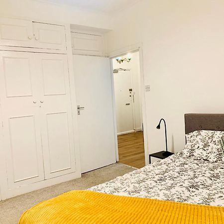 Cosy 2 Bedroom Apartment In Swiss Cottage. London Exterior photo